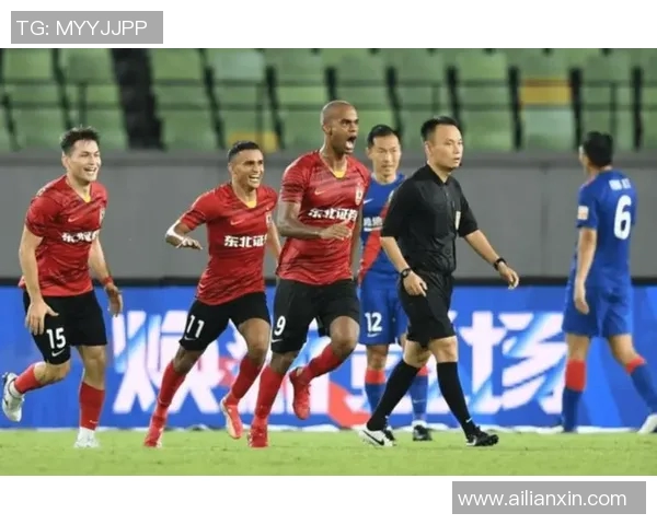 深圳篮球队以65分领跑城市联赛积分榜展现强劲实力 深圳篮球队以65分领跑城市联赛积分榜展现强劲实力